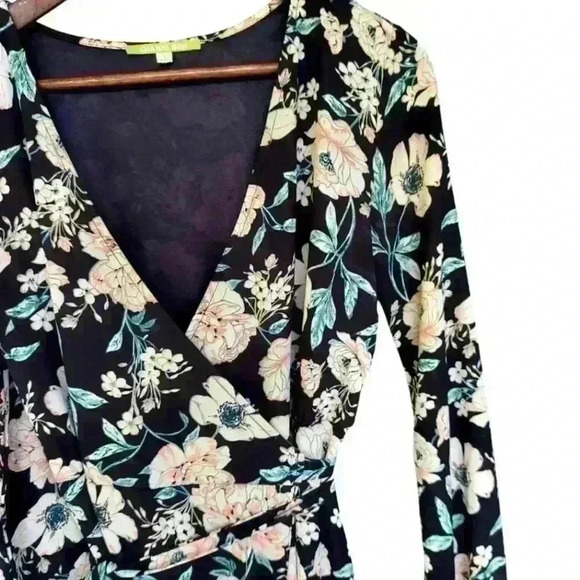 Gianni Bini Floral Print Wrap Maxi Dress - Picture 4 of 6